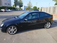 Usado Mercedes C180 Sport Edition 143 CV (105 kW) 2007 Azul Berlina