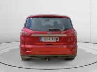 Usado Ford S-MAX Titanium 150 CV (110 kW) 2018 Rojo Monovolumen