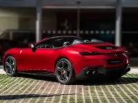 Usado Ferrari Roma 620 CV (456 kW) 2025 Rojo Descapotable