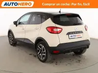 Usado Renault Captur Zen 90 CV (66 kW) 2016 Blanco SUV