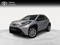 Usado Toyota Aygo X Play 72 CV (52 kW) 2024 Gris / plata SUV