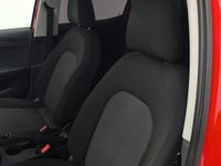 Używany Seat Arona Reference 95 KM (69 kW) 2022 Czerwony SUV