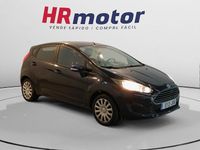 Usado Ford Fiesta Trend 82 CV (60 kW) 2012 Gris Utilitario