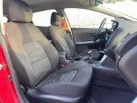 Używany Kia Ceed 100 KM (73 kW) 2016 Czerwony Hatchback