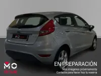 Usado Ford Fiesta Trend 90 CV (66 kW) 2009