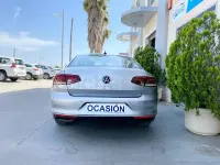 Usado VW Passat Business 122 CV (89 kW) 2022 Gris / plata Familiar