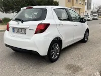 Occasion Toyota Yaris Active 69 ch (50 kW) 2015 Blanc Citadine