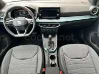 Usado Seat Arona Xperience 115 CV (84 kW) 2025 Gris / plata SUV