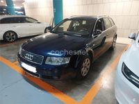 Usado Audi A4 130 CV (95 kW) 2004 Azul Familiar