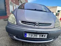Usado Citroën Xsara Picasso 90 CV (66 kW) 2002 Gris / plata Monovolumen
