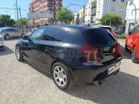 Usado BMW 118 143 CV (105 kW) 2008 Negro Utilitario