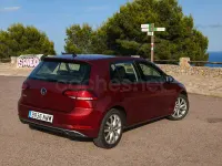 Usado VW Golf VII Advance 115 CV (84 kW) 2019 Granate Berlina