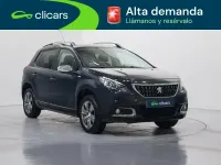 Usado Peugeot 2008 Style 82 CV (60 kW) 2018 Gris / plata SUV
