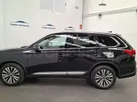 Usado Mitsubishi Outlander Motion 150 CV (110 kW) 2020 Negro SUV