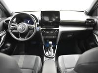 Usado Toyota Yaris Hybrid 92 CV (67 kW) 2023 Rojo