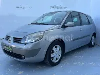 Usado Renault Grand Scénic Privilege 120 CV (88 kW) 2004 Gris / plata Monovolumen