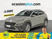 Usado Hyundai Kona 120 CV (88 kW) 2023 Gris / plata SUV