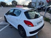 Usado Peugeot 207 Access 70 CV (51 kW) 2011 Blanco Berlina