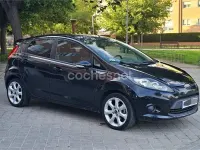 Usado Ford Fiesta Trend 95 HP (69 kW) 2011 Preto Sedan