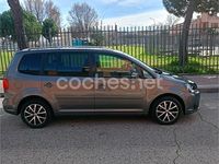 Usado VW Touran Advance 105 CV (77 kW) 2011 Granate Monovolumen