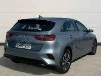 Usado Kia Ceed 100 CV (73 kW) 2025 Gris / plata Utilitario