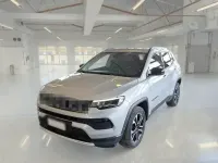Usado Jeep Compass Limited 190 CV (139 kW) 2022 Gris SUV
