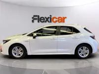 Usado Toyota Corolla Active 122 CV (89 kW) 2020 Blanco Berlina