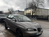 Usado Seat Ibiza Sport 100 CV (73 kW) 2006 Gris / plata Utilitario