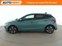 Usado Hyundai i20 101 CV (74 kW) 2022 Verde Utilitario