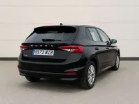 Usado Skoda Fabia Selection 95 CV (69 kW) 2025 Negro Utilitario