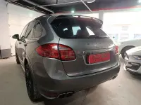 Usado Porsche Cayenne 382 CV (280 kW) 2013 Gris / plata SUV