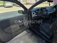 Begagnad Renault Clio II Authentique 75 HK (55 kW) 2008 Svart Sedan