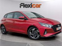 Usado Hyundai i20 84 CV (61 kW) 2021 Rojo Utilitario
