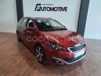 Usado Peugeot 308 SW Allure 120 CV (88 kW) 2015 Granate Familiar