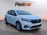 Usado Dacia Sandero Comfort 67 CV (49 kW) 2021 Blanco Berlina