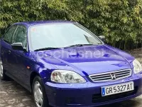 Usado Honda Civic SR 125 CV (91 kW) 1998 Azul Coupe