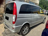 Usado Mercedes Viano Avantgarde 150 CV (110 kW) 2008 Gris / plata Monovolumen