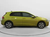 Usado VW Golf VIII Life 110 CV (80 kW) 2021 Verde Berlina