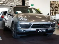 Usado Porsche Cayenne 400 CV (294 kW) 2011 Gris / plata SUV