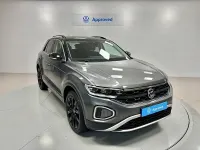 Usado VW T-Roc 110 CV (80 kW) 2023 Gris / plata SUV