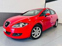 Usado Seat Leon Reference 105 CV (77 kW) 2006 Rojo Utilitario