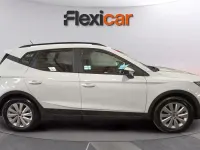 Usado Seat Arona Style 110 CV (80 kW) 2024 Blanco SUV