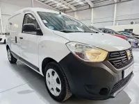 Usado Dacia Dokker Essentiel 109 CV (80 kW) 2021 Blanco Monovolumen