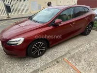 Usado Volvo V40 Momentum 120 CV (88 kW) 2017 Granate Berlina