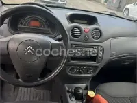 Usado Citroën C2 70 CV (51 kW) 2005 Rojo Utilitario