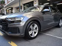 Usado Audi Q8 286 CV (210 kW) 2023 Gris SUV