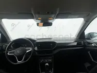Usado VW T-Cross Advance 95 CV (69 kW) 2022 Gris / plata SUV