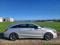 Usado Mercedes CLA200 Shooting Brake Urban 136 CV (100 kW) 2015 Gris / plata Familiar