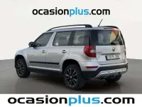 Usado Skoda Yeti Outdoor 110 CV (80 kW) 2017 Plateado SUV