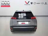 Usado Peugeot 2008 Allure 102 CV (75 kW) 2024 Gris SUV